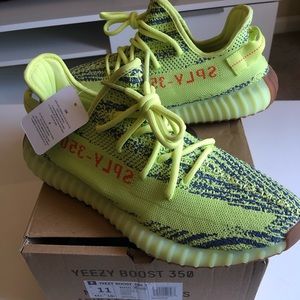 Yeezy 350 v2 frozen yellow